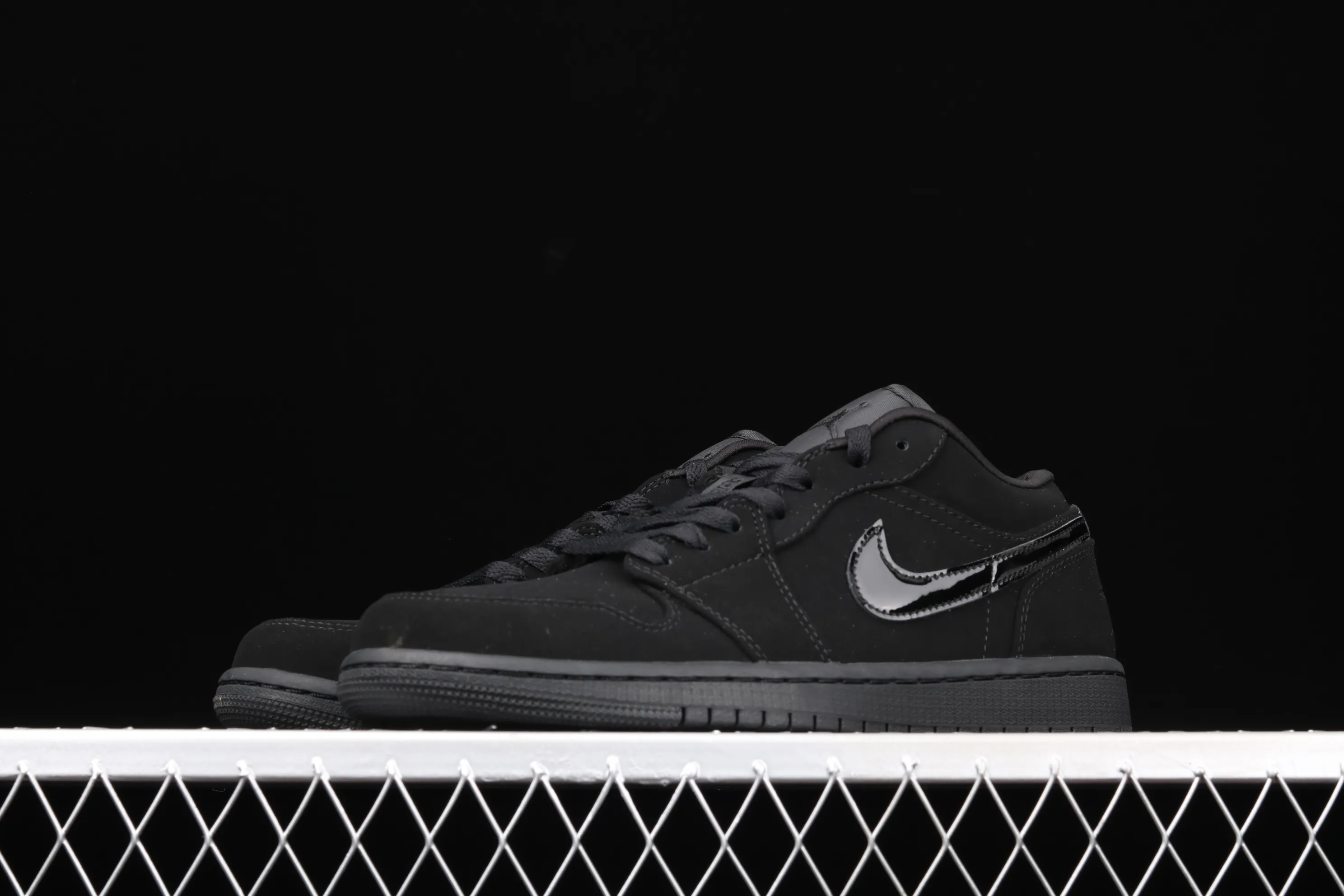 All categories Air Jordan Jordan series basketball shoes Air Jordan 1 Low Air Jordan 1 Low AJ1 Joe 1 low-top cultural and leisure sports sneakers 553558-056